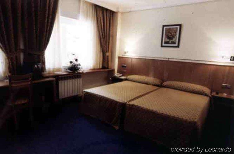 Hotel Ciudad De Compostela 3*