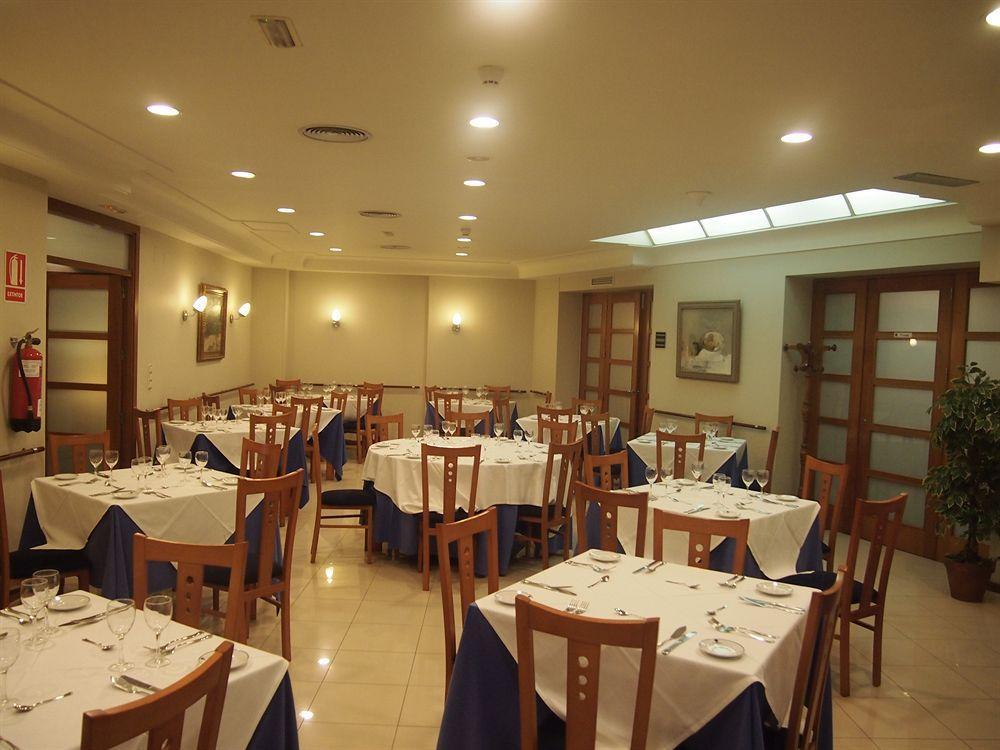 Ciudad De Compostela Hotel